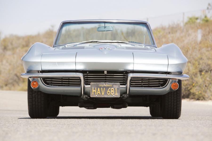  Chevrolet Corvette Stingray Convertible 1963 года  (фото 35 из 37)